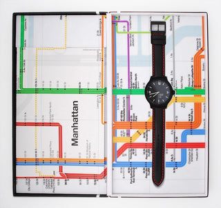 Discontinued I Helvetica Bold, 43mm, schwarze Lederarmbanduhr, MH1.B1221.LB