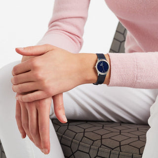 Discontinued I Helvetica Light, 26mm, blaue Lederarmbanduhr, MH1.L1140.LD