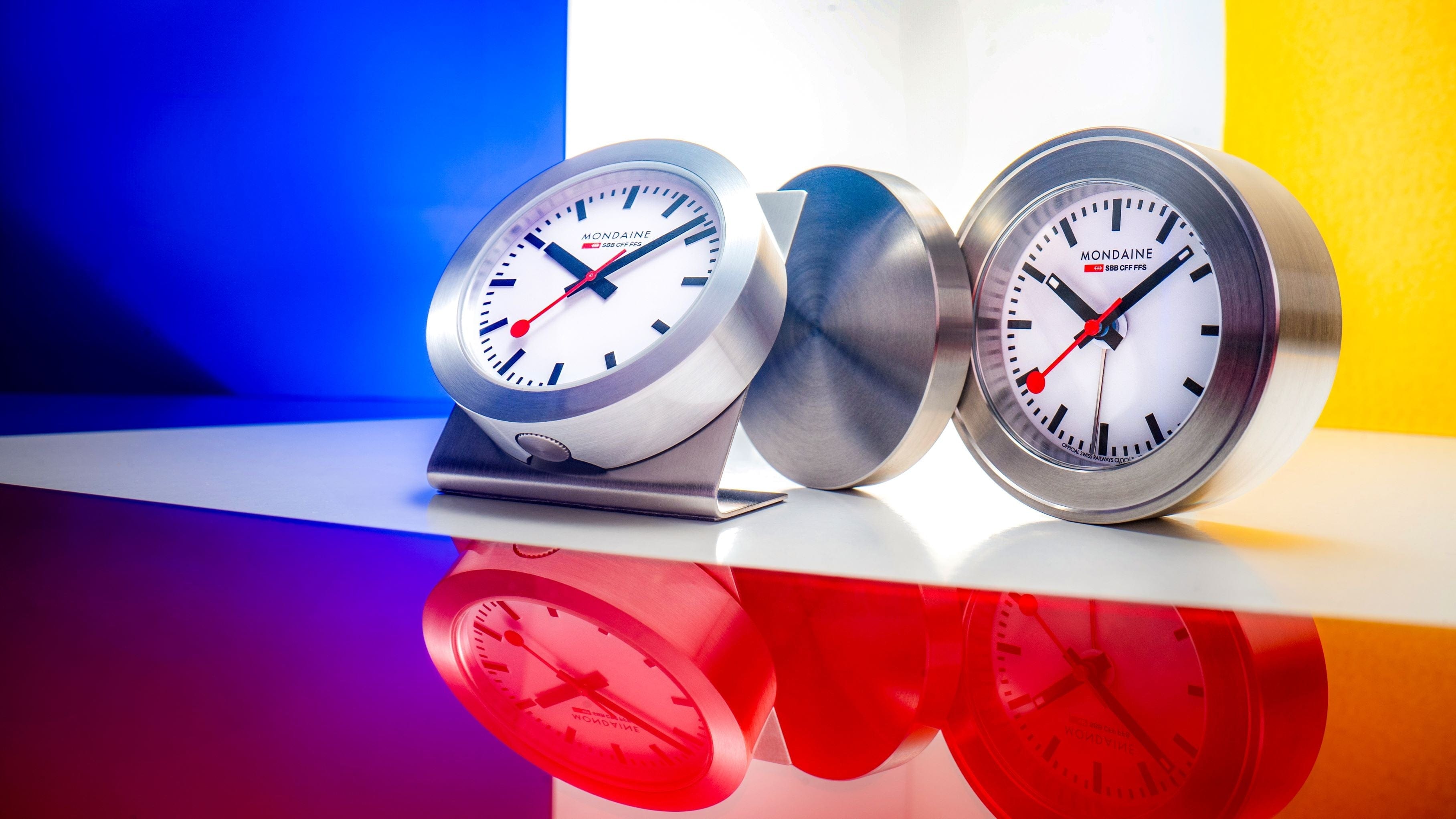 Mondaine Digitale Bahnhofsuhr Funkwanduhr Bahnhof Uhren