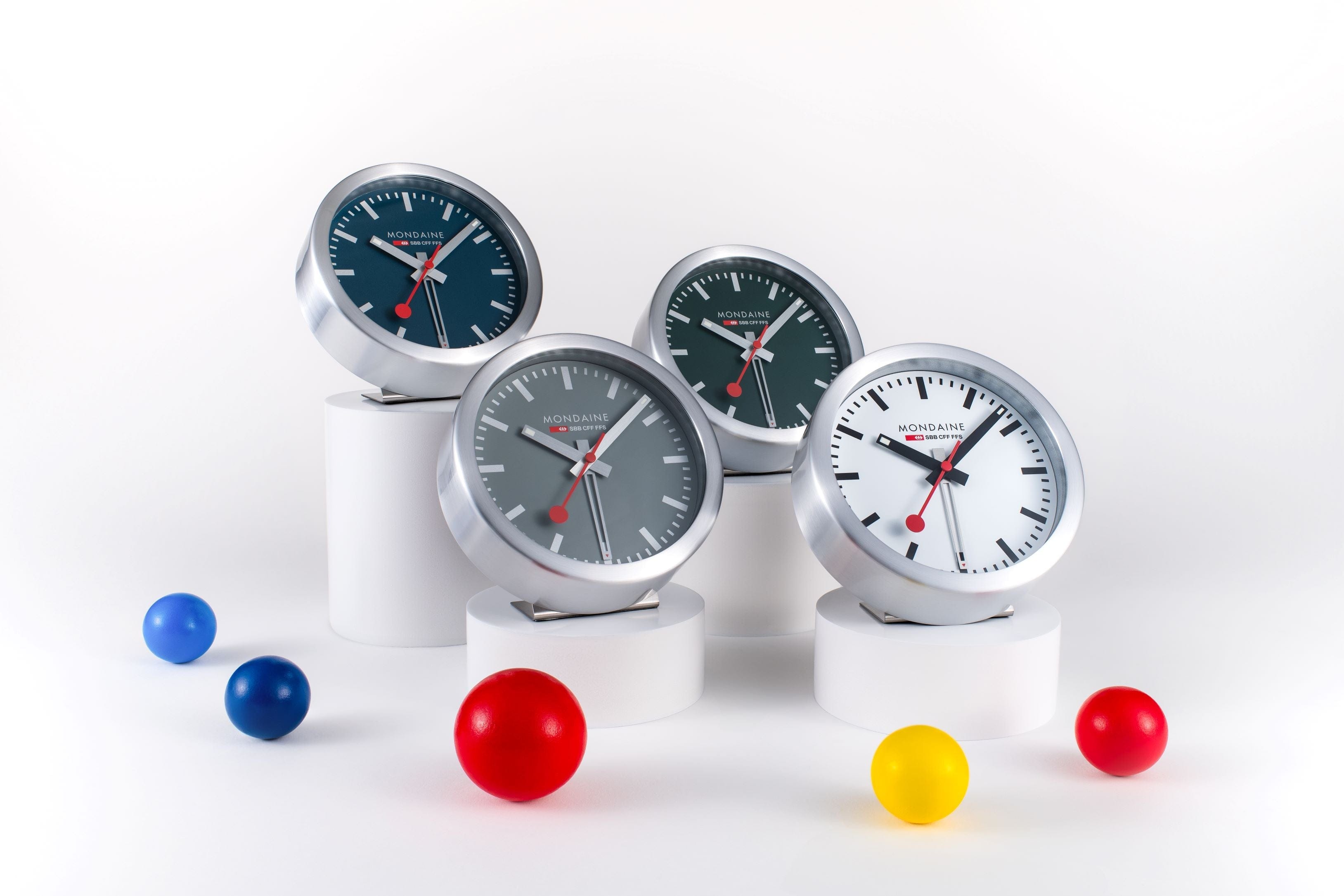 Handbuch Mondaine Stop2go Wanduhr Bedienungsanleitung Tiefseeblaue