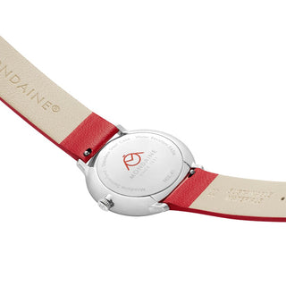 Doppio Solar, Rotes Veganes Traubenleder, 41 mm	, Ansicht des Gehäusebodens mit Mondaine Gravur