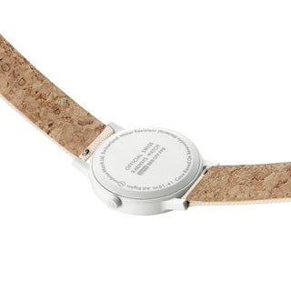 essence Solar, Weiss, 41 mm	, Ansicht des Gehäusebodens mit Mondaine Gravur
