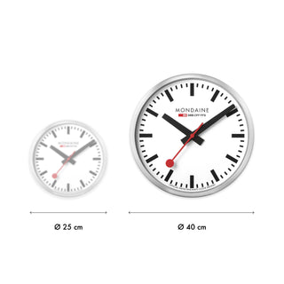 Silberfarbene Wanduhr, 40 cm