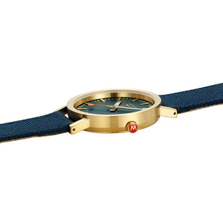 Classic, 36 mm, Tiefseeblaue goldene Uhr, A660.30314.40SBQ, Detailansicht der roten Krone und des Textilarmband
