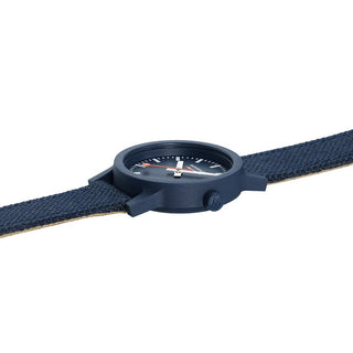 essence, 32mm, Ozean-Blaue nachhaltige Uhr, MS1.32140.LD, Side view with crown and textile strap