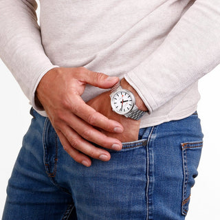Original Automatik, 41mm, Edelstahl Uhr, MST.4161B.SJ, Mood image with wrist watch worn